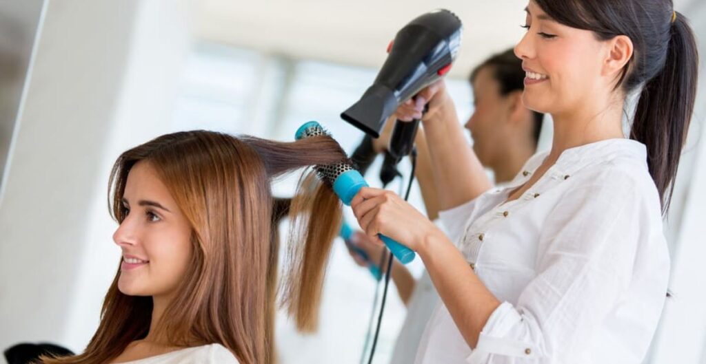 Are You Interested in Becoming a Cosmetologist